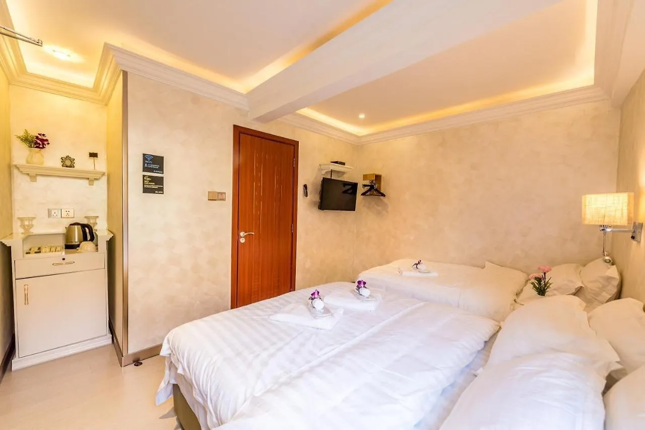 Cj Residence - Opposite Public Bank Centre Point Kota Kinabalu 3*,  Malaysia
