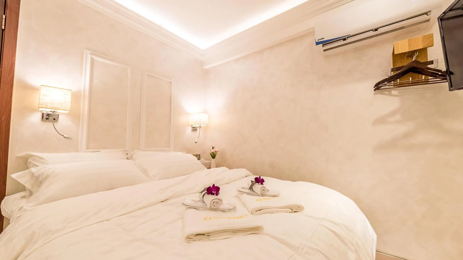 Cj Residence - Opposite Public Bank Centre Point Kota Kinabalu Hotel