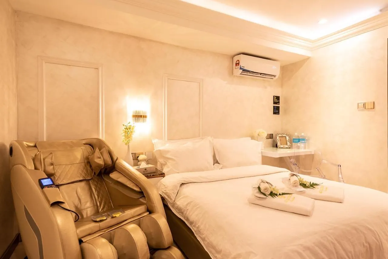 Cj Residence - Opposite Public Bank Centre Point Kota Kinabalu