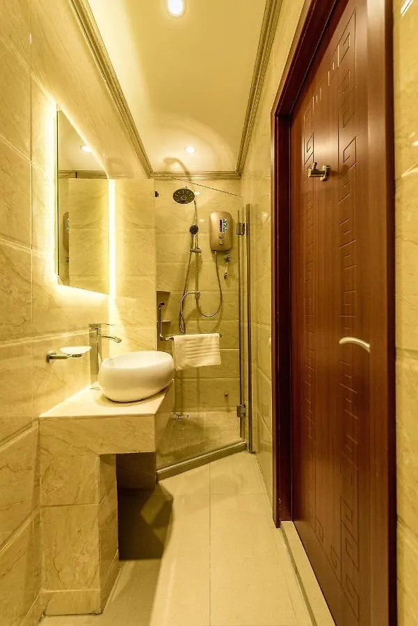 Cj Residence - Opposite Public Bank Centre Point Kota Kinabalu 3*,