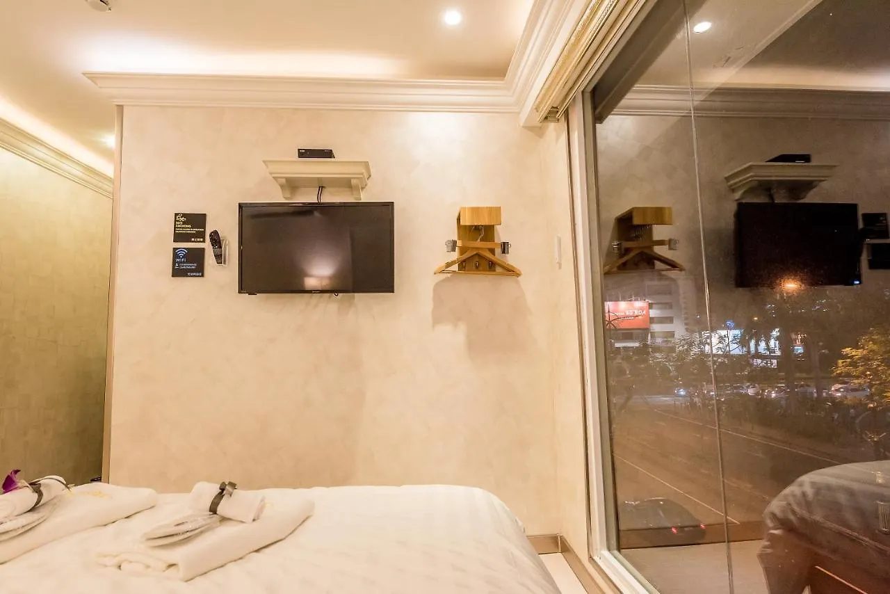 Hotel Cj Residence - Opposite Public Bank Centre Point Kota Kinabalu